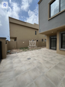 Spacious 5-Bedroom House in Erbil image 2