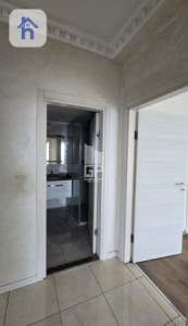 Elegant 2-bedroom apartment in central location Image 10