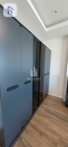 Modern Apartment image 4