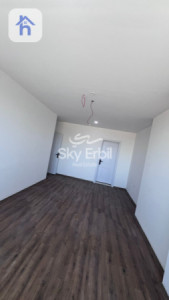 Spacious 3 Bedroom Apartment image 6