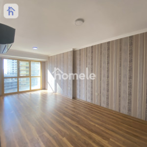 Modern Apartment with City Views Image 9