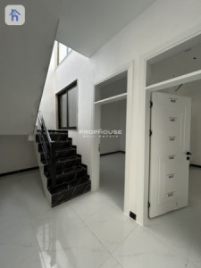 Two Floor House Image 5