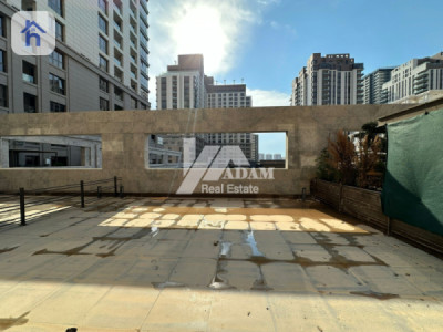 Charming Apartment with Terrace Image 8