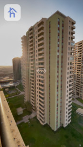 Luxurious 3-Bedroom Apartment Image 8