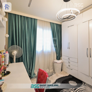 Garden View Apartment Image 11