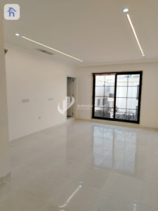 Modern House Image 13