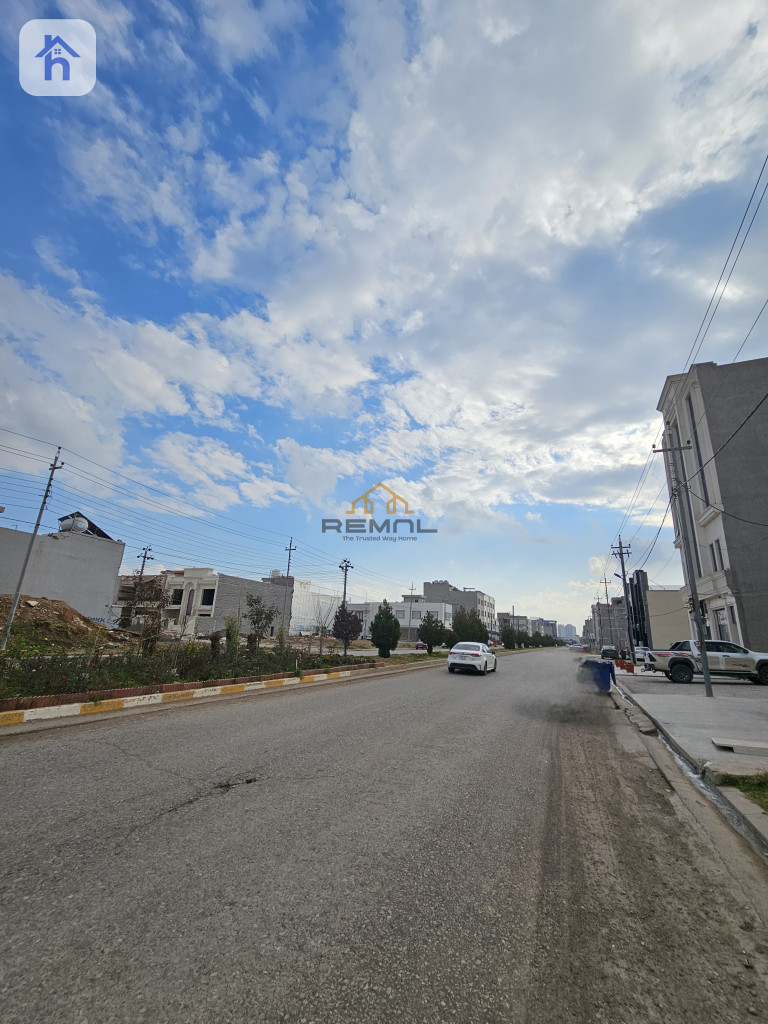 أرض تجارية (200م²) صورة 4