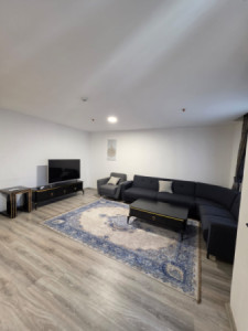 Corner Apartment image 3