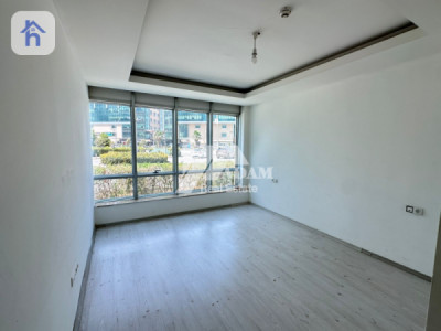 One-Bedroom Apartment in Empire Wings Image 7