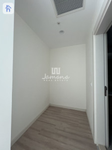 Spacious Apartment with 2 Bedrooms Resim 6