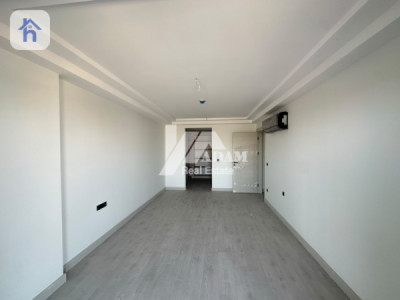 Luxurious 3-Bedroom Apartment in Rami Towers image 10