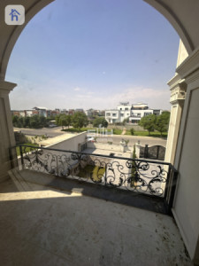Luxurious Family Home in Ganjan City image 23