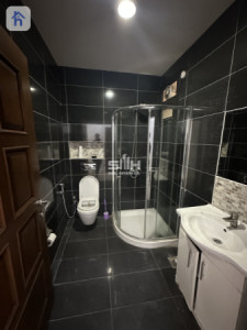 Spacious House in Dream City image 5