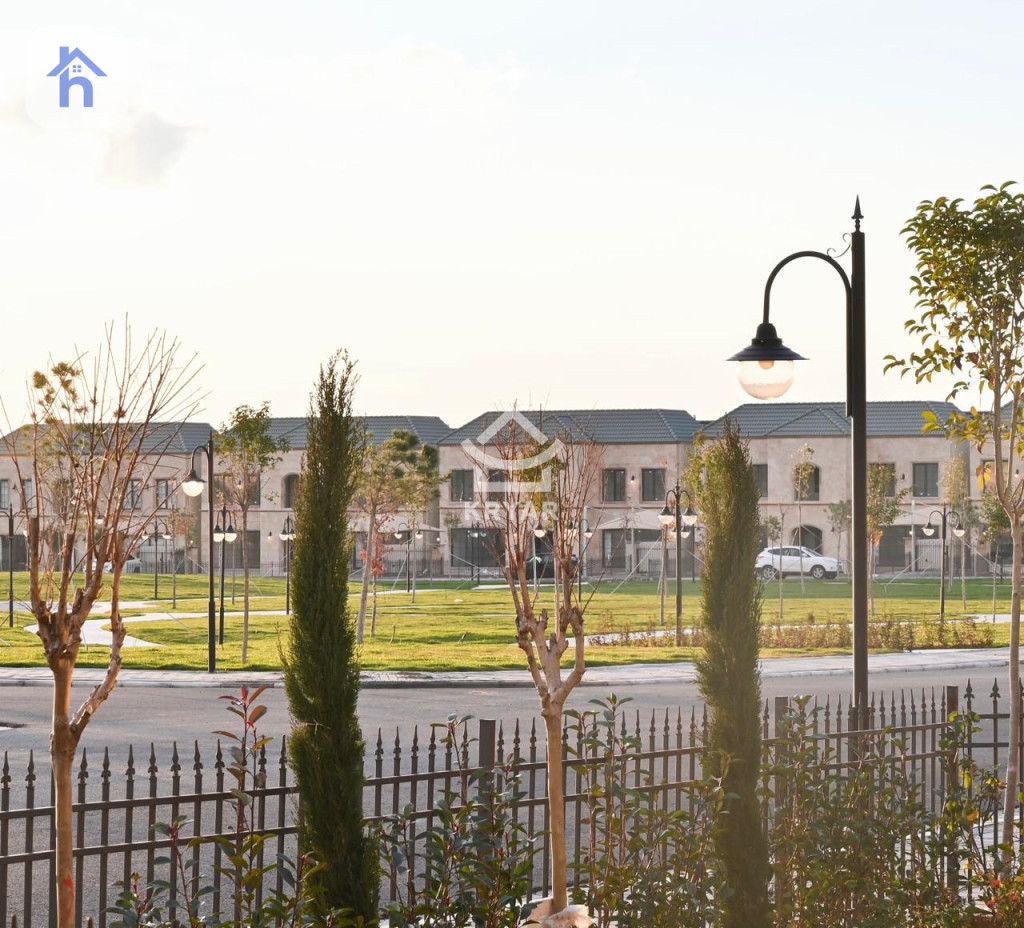 Elegant Home with 5 Bedrooms Resim 5