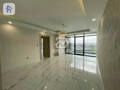 Modern apartment with stunning views Image 10