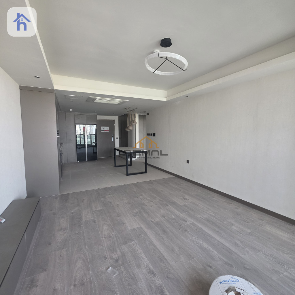 An unfurnished apartment for rent in Cavalli towers