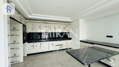 Modern Apartment in Prime Location image 2