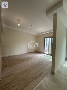 Apartment in Cash image 2