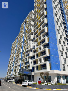 Modern 2-Bedroom Apartment image 21