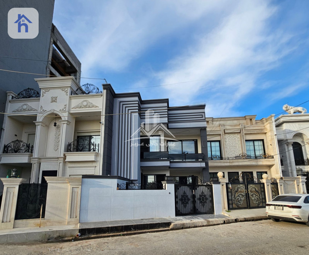 منزل بخمس غرف نوم كبير للبيع صورة 2