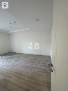 Cozy Apartment in Empire Square Image 5