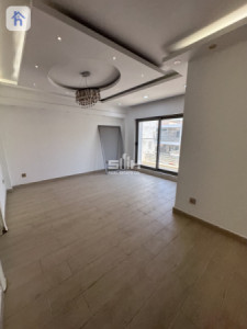Spacious House with 4 Bedrooms Resim 6