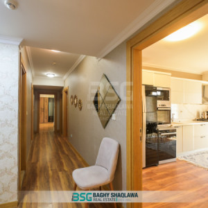 شقة مفروشة فاخرة بإطلالة الحديقة الداخلية صورة 9