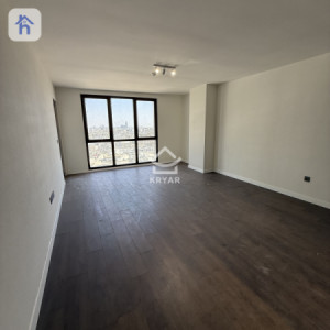 Modern 1-bedroom apartment Image 3