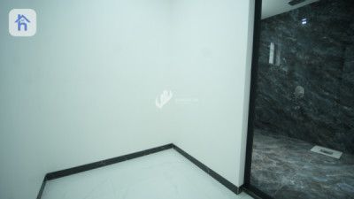 Spacious House in Erbil with 4 Bedrooms Image 9