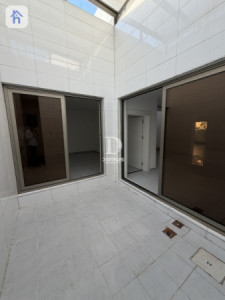 Spacious House with 4 Bedrooms image 24