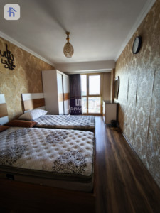 شوقەیەکی نایابی ڕاخراو لەگەڵ 3 ژووری نوستن وێنە 5