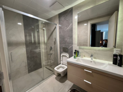 Furnished 2 Bedroom Apartment in Empire Square Image 13