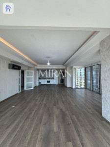Spacious Apartment with Stunning Views image 2