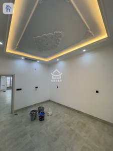 Modern 4 Bedroom House image 6