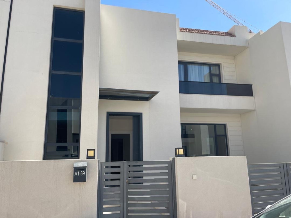 Modern House with LPG system Resim 2