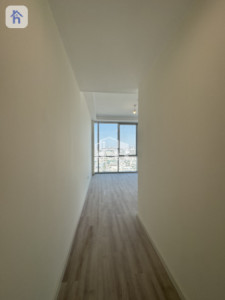 Spacious 2-Bedroom Apartment in Empire Square Image 5