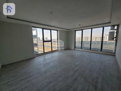 Cozy Residence in Prime Location image 2