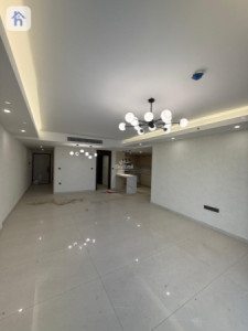 Modern 3-Bedroom Apartment with Stunning Views image 2