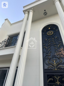 Corner House Image 3