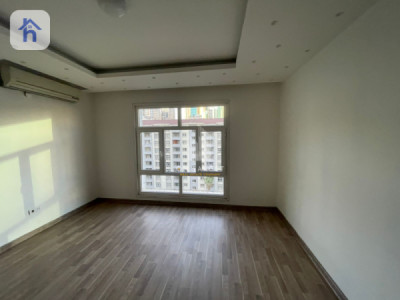 Modern 3-BR Apartment with Great Views Resim 5