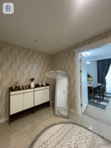 Modern 2-Bed Apartment in Empire Wings Image 3