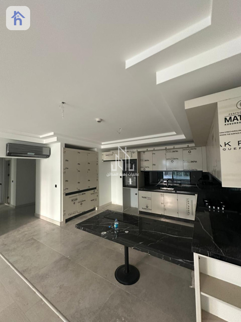 Modern Apartment in Rami Towers