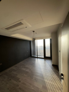 Spacious Apartment in Cavalli Tower image 8