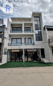 Commercial Building (200m²) image 1