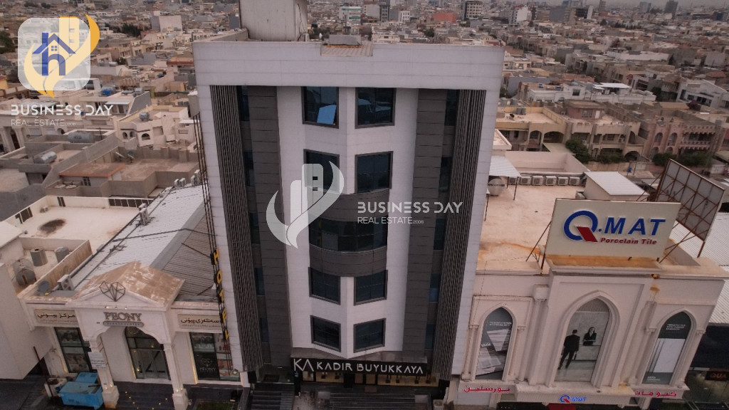 فندق حديث بإطلالة على المدينة