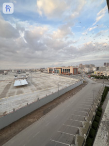 Cozy Apartment in Life Towers Resim 6