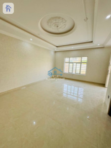 Luxury House Image 9