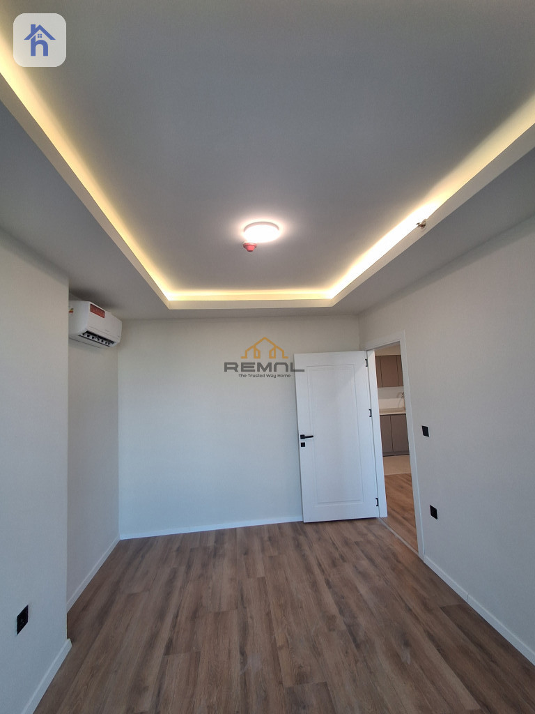 Modern Apartment in Green World Resim 2