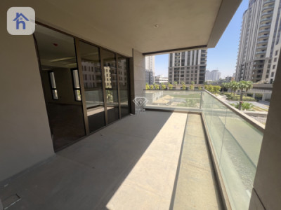 Modern Apartment in Prime Location Image 14