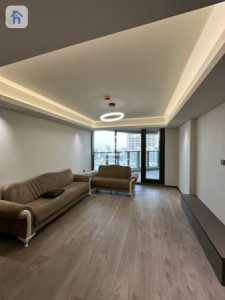 شوقەیەکی ئارام لە کاڤالی تاوەر image 1